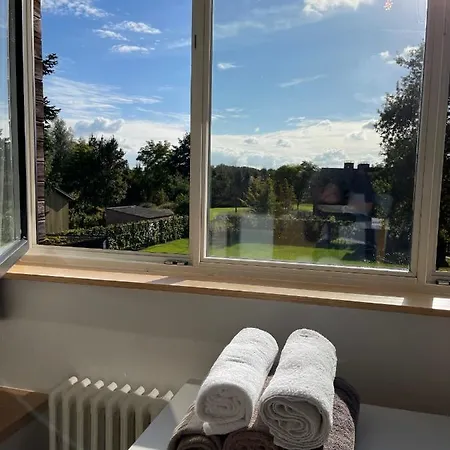 Cosy House With 3 Bedrooms Close To Gent